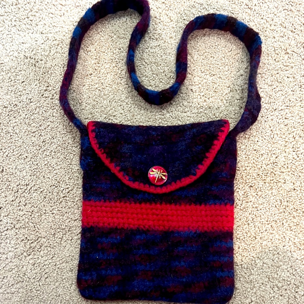 Designs by LJ | Crochet Crossbody Purse